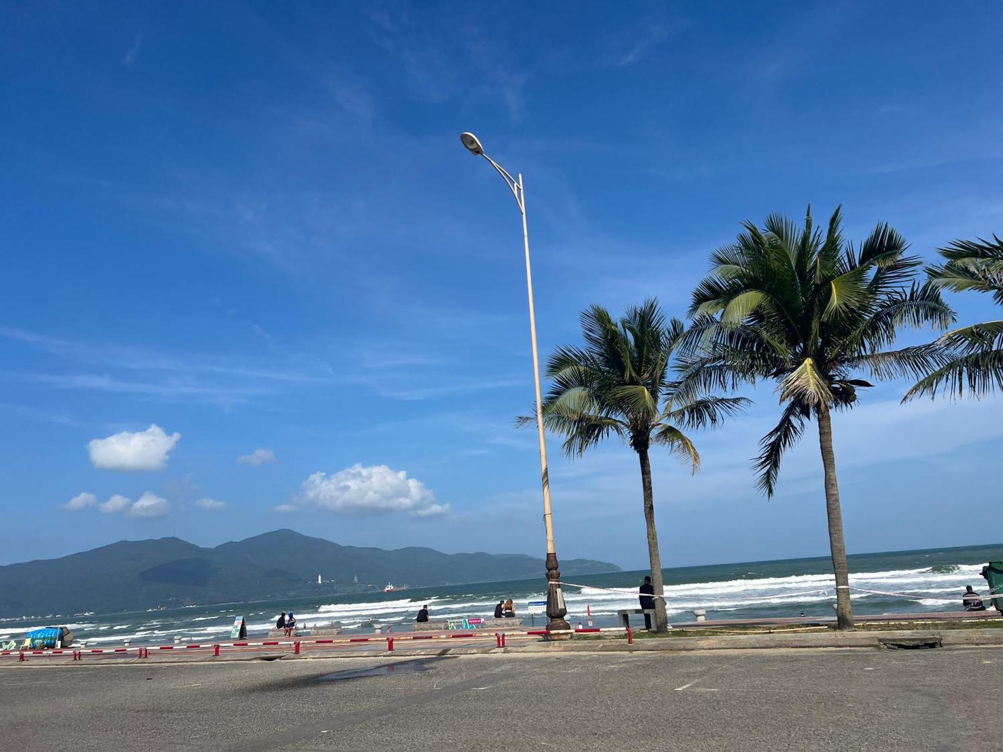 Luxury Apartment - Rooftop Swimming Pool - Beach Front - Hinata Apartment Danang Exterior photo