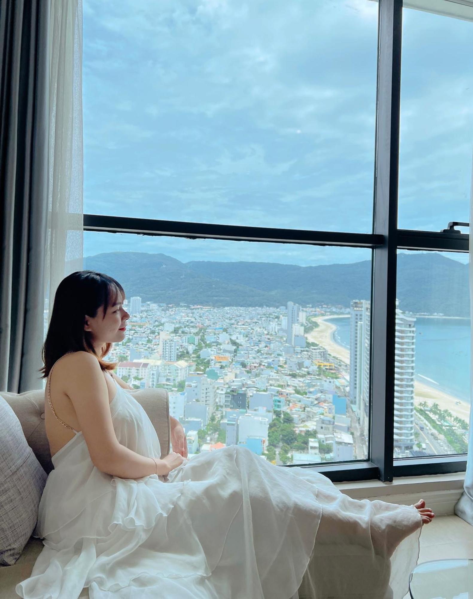 Luxury Apartment - Rooftop Swimming Pool - Beach Front - Hinata Apartment Danang Exterior photo