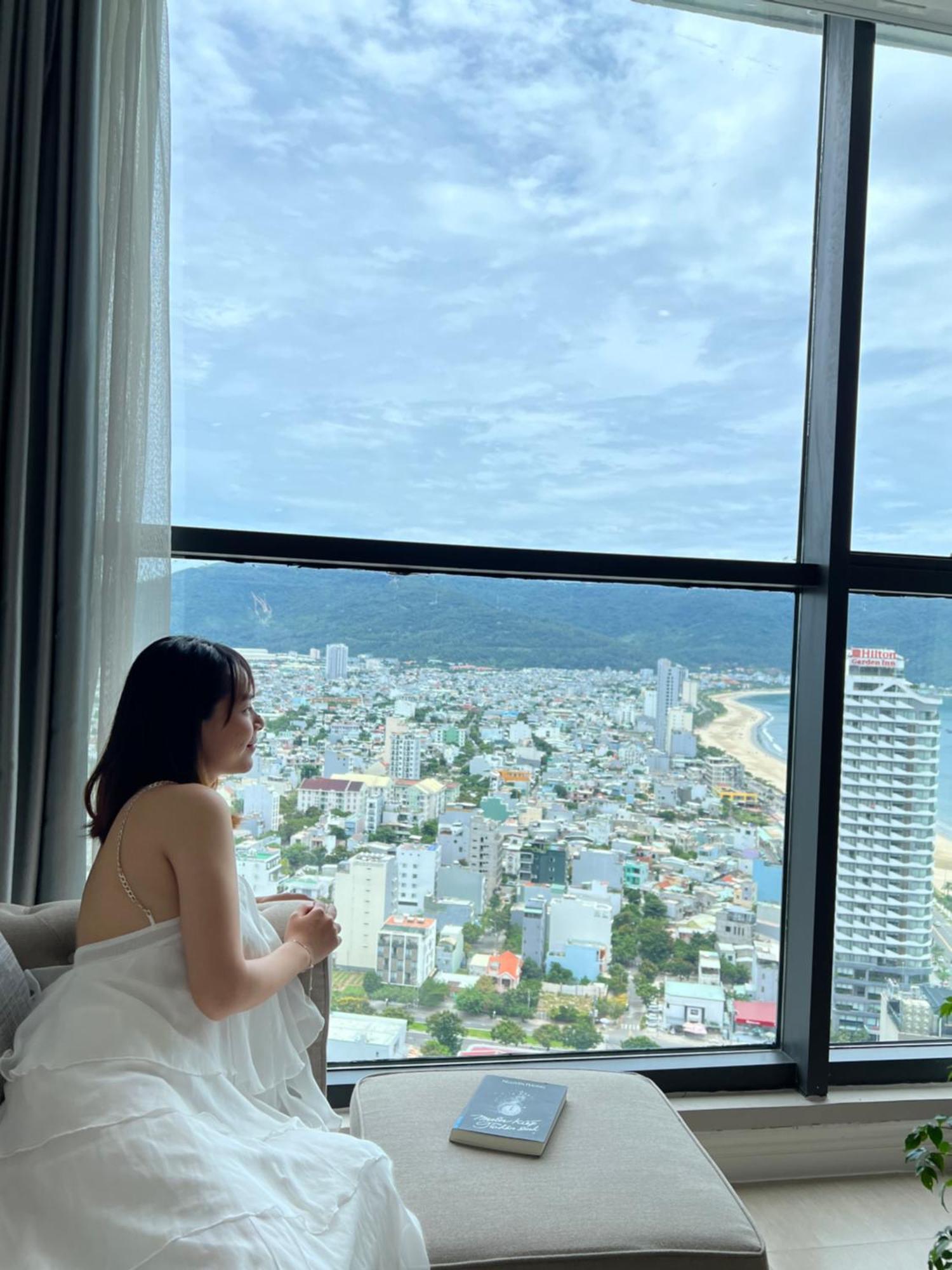 Luxury Apartment - Rooftop Swimming Pool - Beach Front - Hinata Apartment Danang Exterior photo